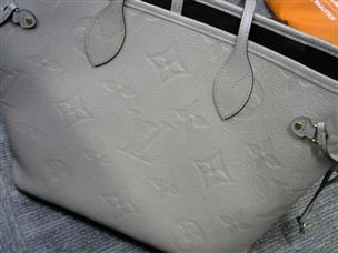 Louis Vuitton Neverfull mm Monogram Empreinte Leather